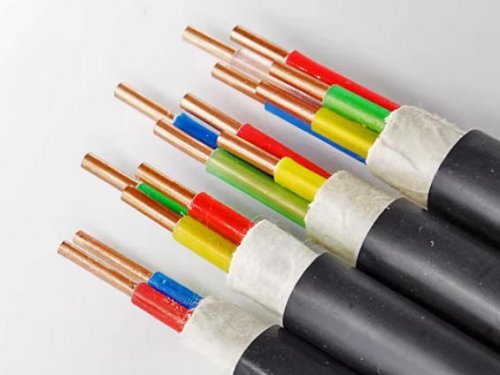 电力电缆的绝缘层材料应具备哪6条主要性能？